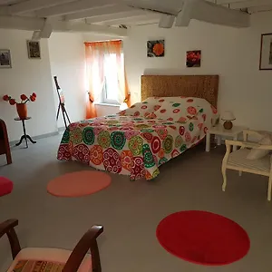 *** Bed and breakfast D'hôtes Au Pére Louis Francia